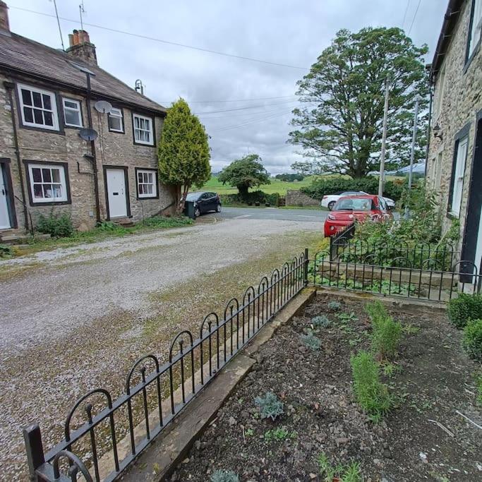 Cosy Cottage In The Yorkshire Dales Skipton Extérieur photo
